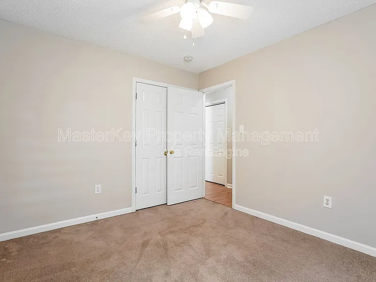 317 Cross Hill Ln — Photo 20