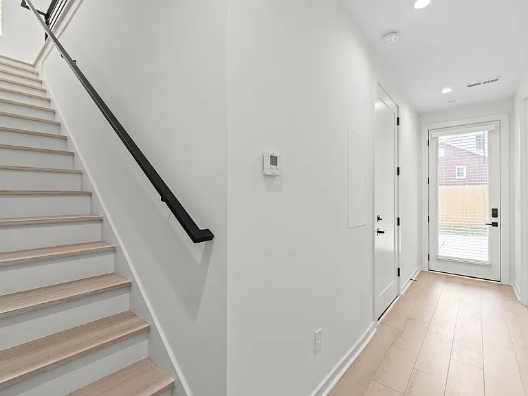 1408 Anderson St #C — Photo 10