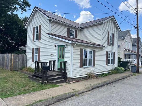 146 Nesbit St, Franklin, PA 16323