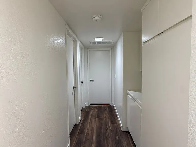 1422 Eagle Ct — Photo 19