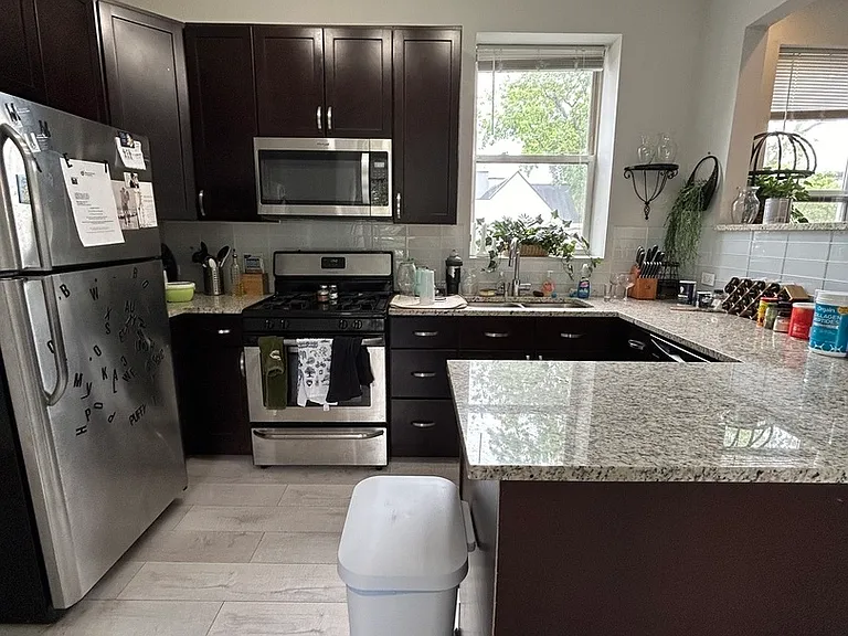 2246 W Belden Ave #3F — Photo 22