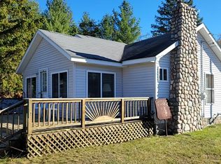 8521 Lovells Rd, Grayling, MI 49738