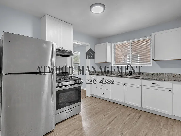 9755 Wayburn St — Photo 6