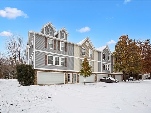 3rd image of 5573 Jordan Ct