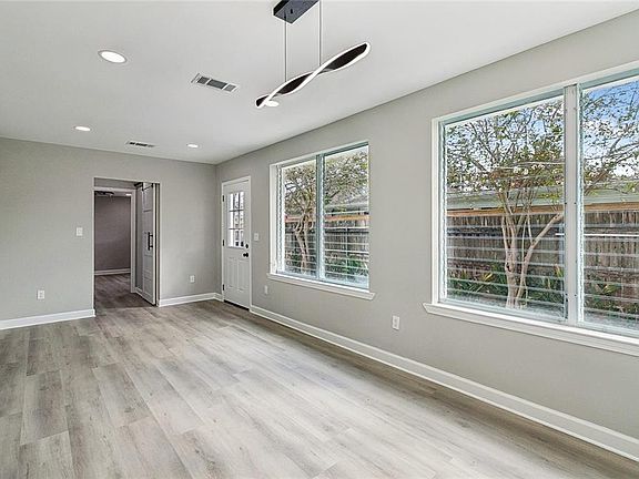 4th image of 6735 W Magnolia Blvd