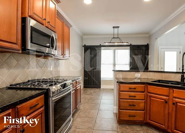 7131 Greystone Village Ct — Photo 6