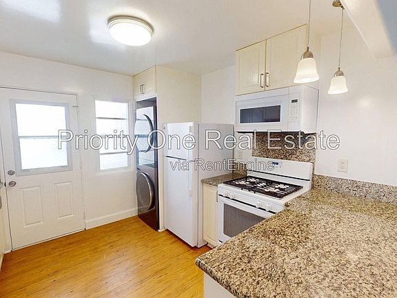 2nd image of 427 20th St