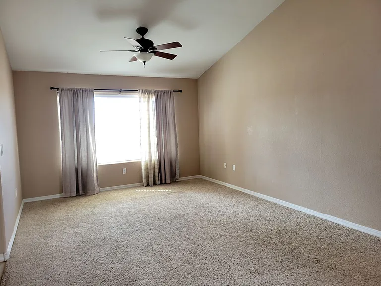 3000 Elizabeth Ct — Photo 2