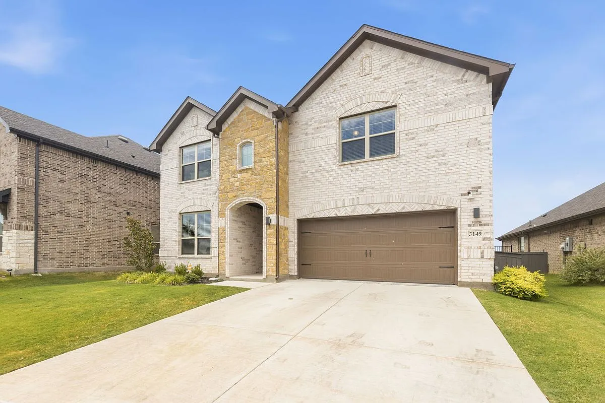 4 bed, 4.0 bath, 3044 sqft, $3,750 — Photo 2