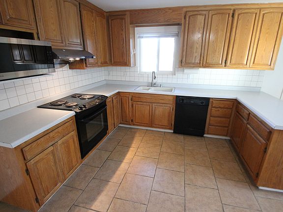 5th image of 1372 Rolling Hill Way