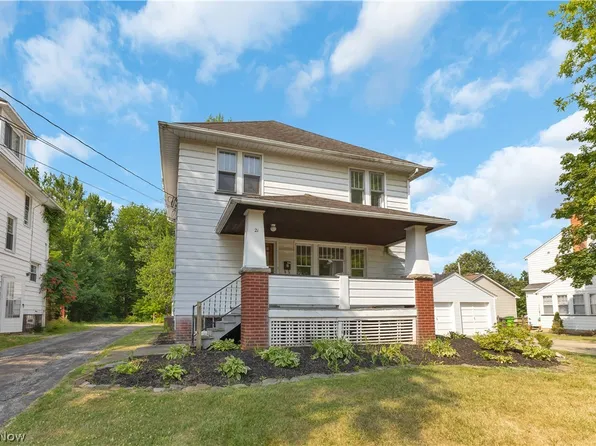 21 Baker St, Berea, OH 44017