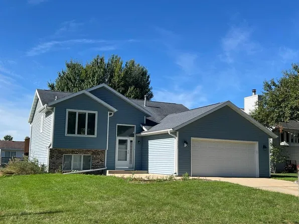 4402 Cambridge Ln NW, Rochester, MN 55901