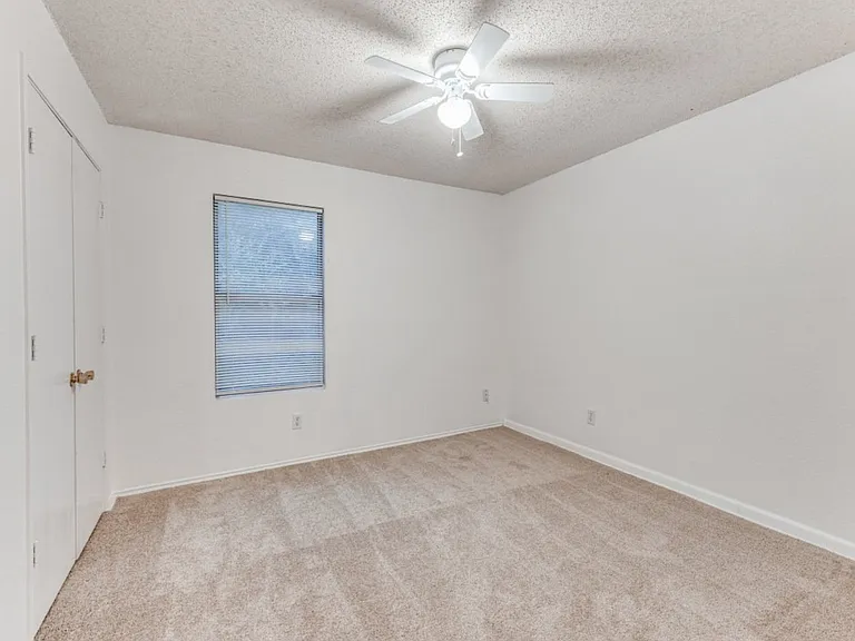 509 Keble Dr — Photo 8