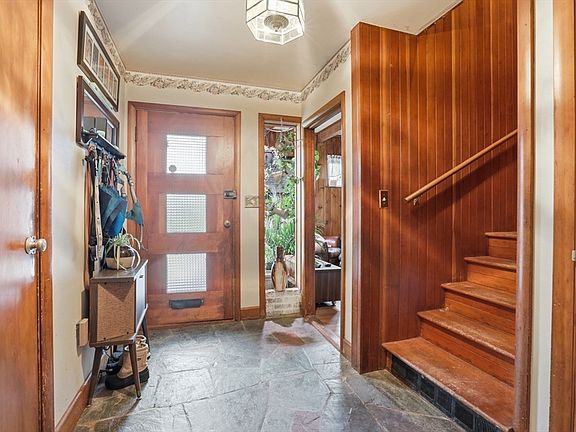 5th image of 22 Burdett Rd