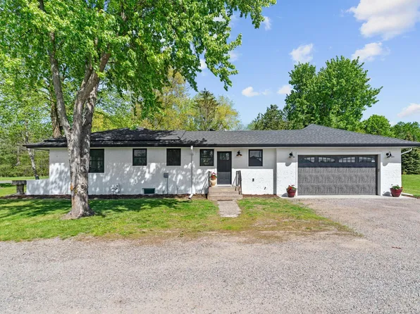 22901 Oakdale Dr, Rogers, MN 55374
