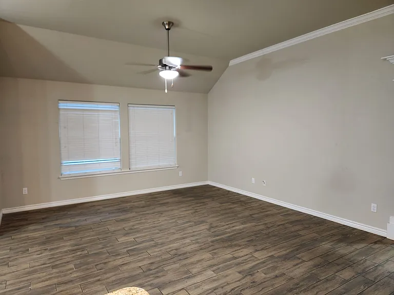 7822 Fort Griffen Dr — Photo 2