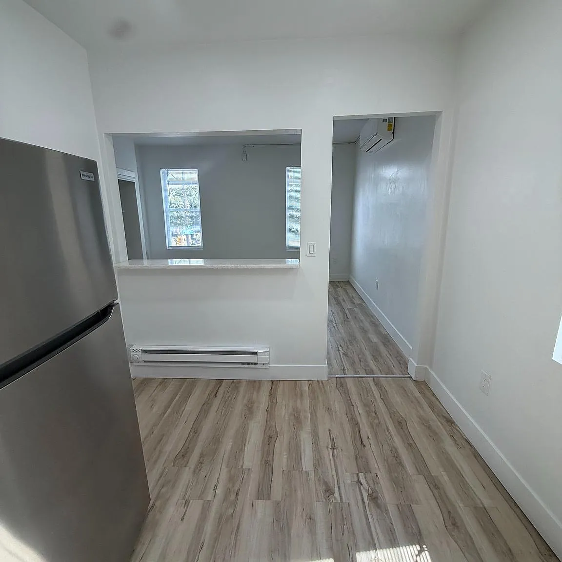Studio, 400 sqft, $1,000 — Photo 3