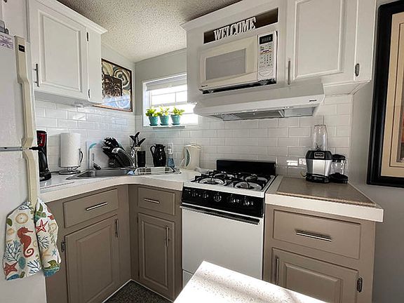 2nd image of 25501 Trost Blvd #6-23