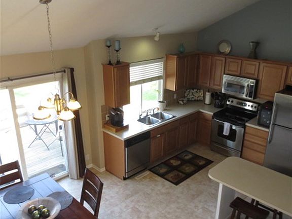 5th image of 6104 N 147th Ave
