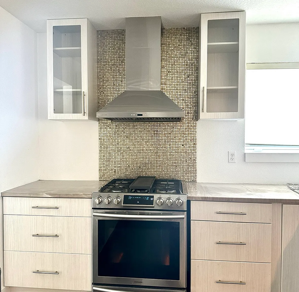 4 bed, 2187 sqft, $2,600 — Photo 3