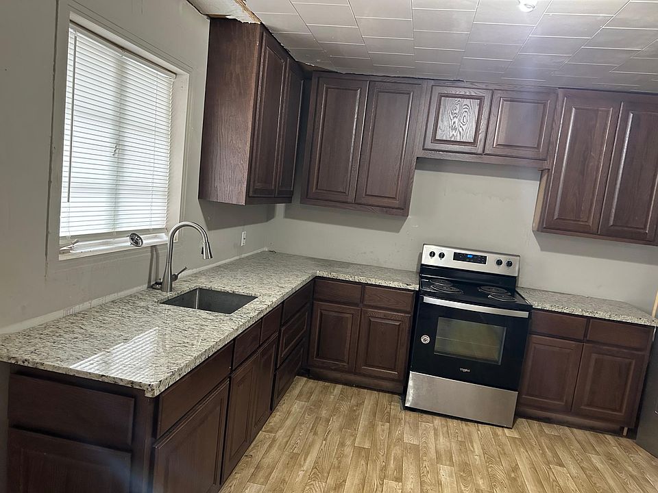 1st image of 804 W 2nd St #804
