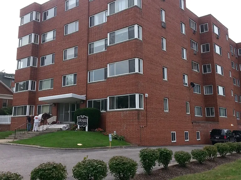Shaker Heights on Van Aken — Photo 6