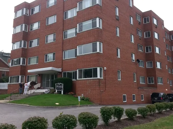 Shaker Heights on Van Aken, 3660 Warrensville Center Rd #1, Beachwood, OH 44122