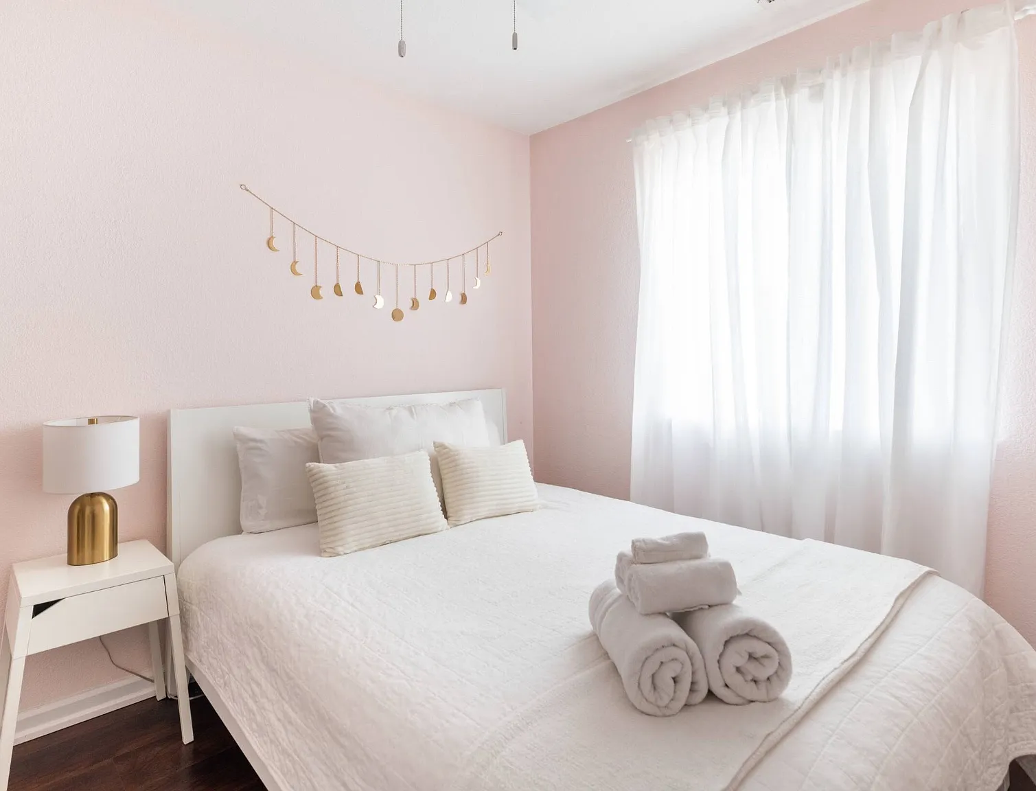 3 bed, 1009 sqft, $2,500 — Photo 4