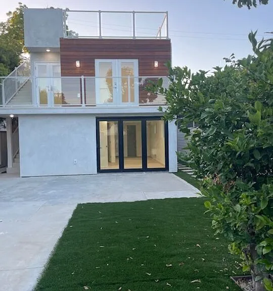 245 Windward Ave — Photo 1