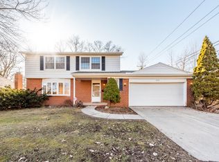 1410 Dicken Dr, Ann Arbor, MI 48103