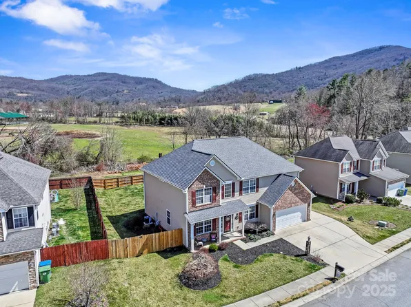 243 Wildbriar Rd, Fletcher, NC 28732