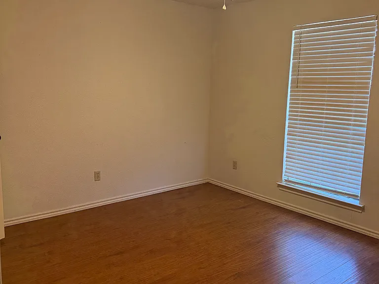 1709 Hatherly Dr — Photo 11