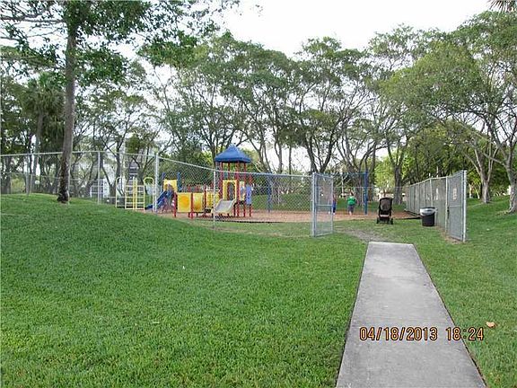 3rd image of 2214 S Cypress Bend Dr APT 303