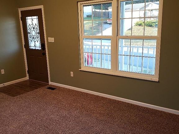 3rd image of 2818 Diane Gayle Dr
