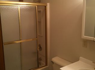 4809 Snow Rd, Parma, OH 44134