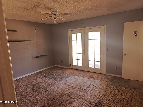 5th image of 323 E MOORE Avenue