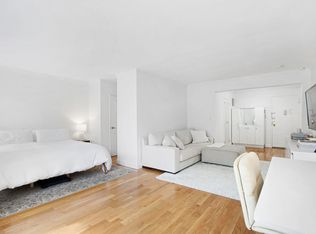 10025 Queens Blvd APT 4B, Forest Hills, NY 11375