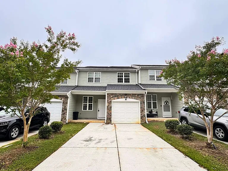 169 Sunnyview Ln — Photo 1