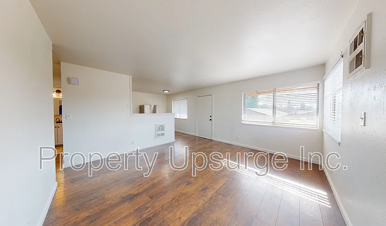 2790 Irwin Rd #1 — Photo 4