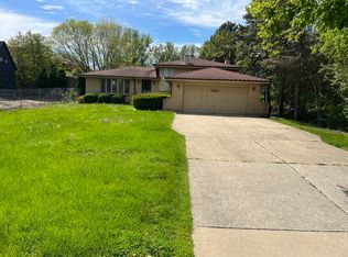 5628 S Garfield St, Hinsdale, IL