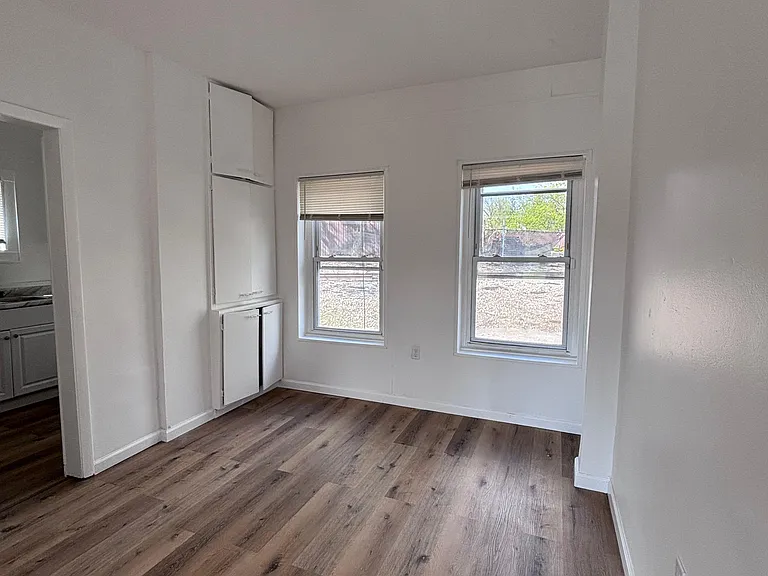 857 Broadway Ave #1 — Photo 5
