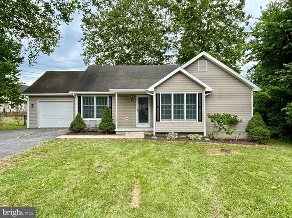 1003 Packard Ct, Martinsburg, WV 25401