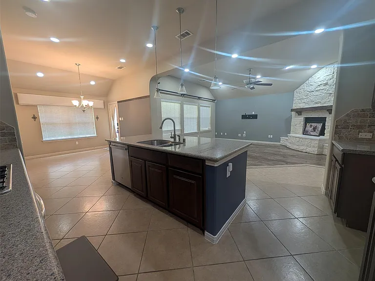14915 Bronze Finch Dr — Photo 10