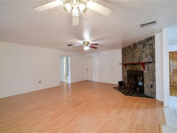 5th image of 3415 63rd Ave E