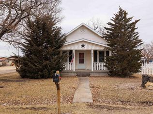 403 Topeka Ave, Paxico, KS 66526