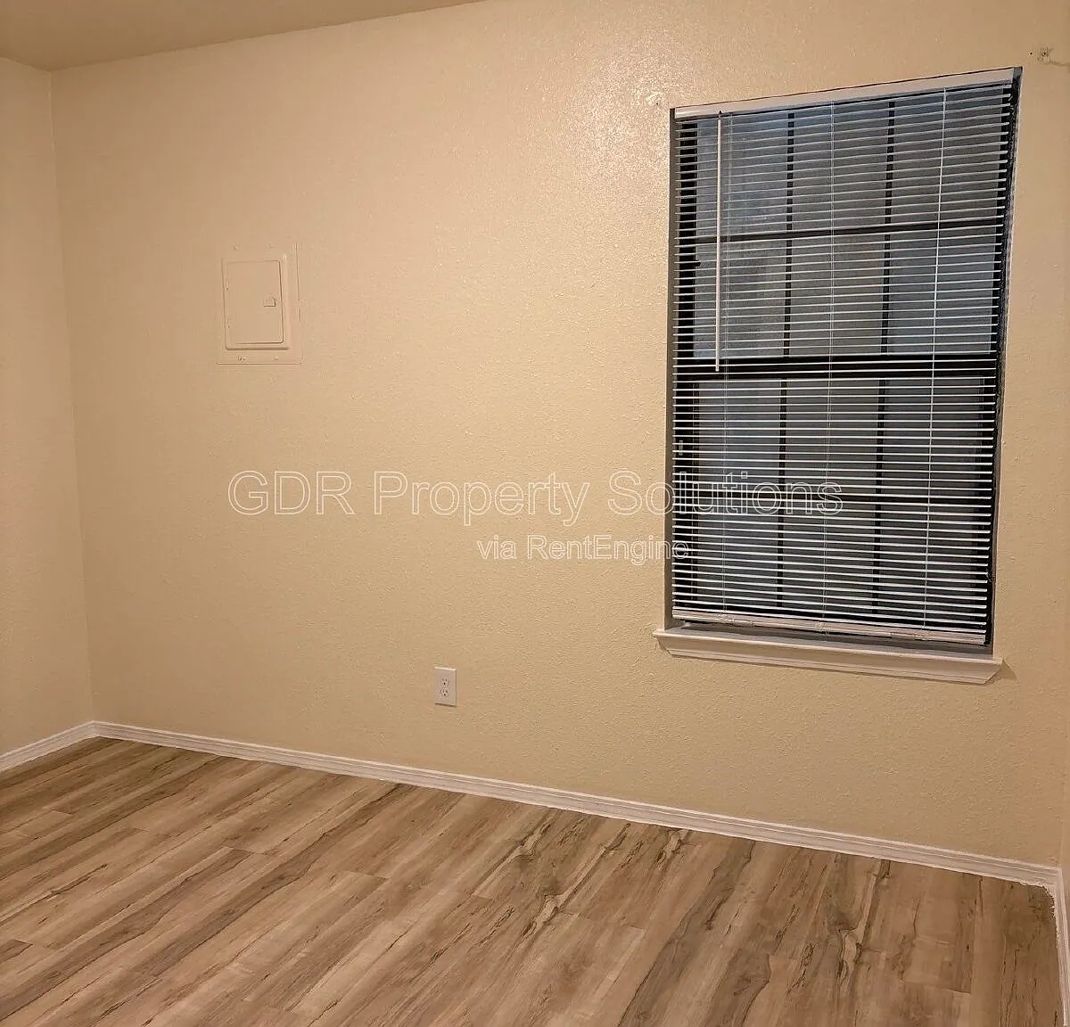 2 bed, 1.0 bath, 750 sqft, $1,100 — Photo 4