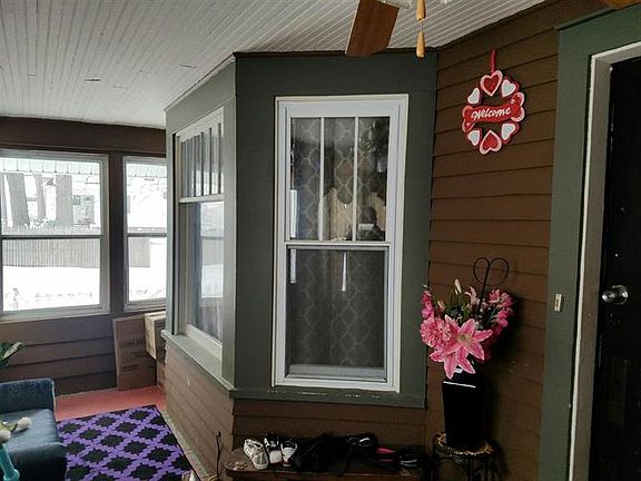 3rd image of 535 Bancroft St