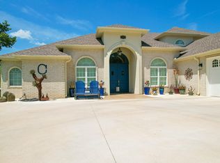 59897 E 333rd Rd, Grove, OK 74344