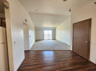 Eastern Hills Apartments, Sioux Falls, SD 57110