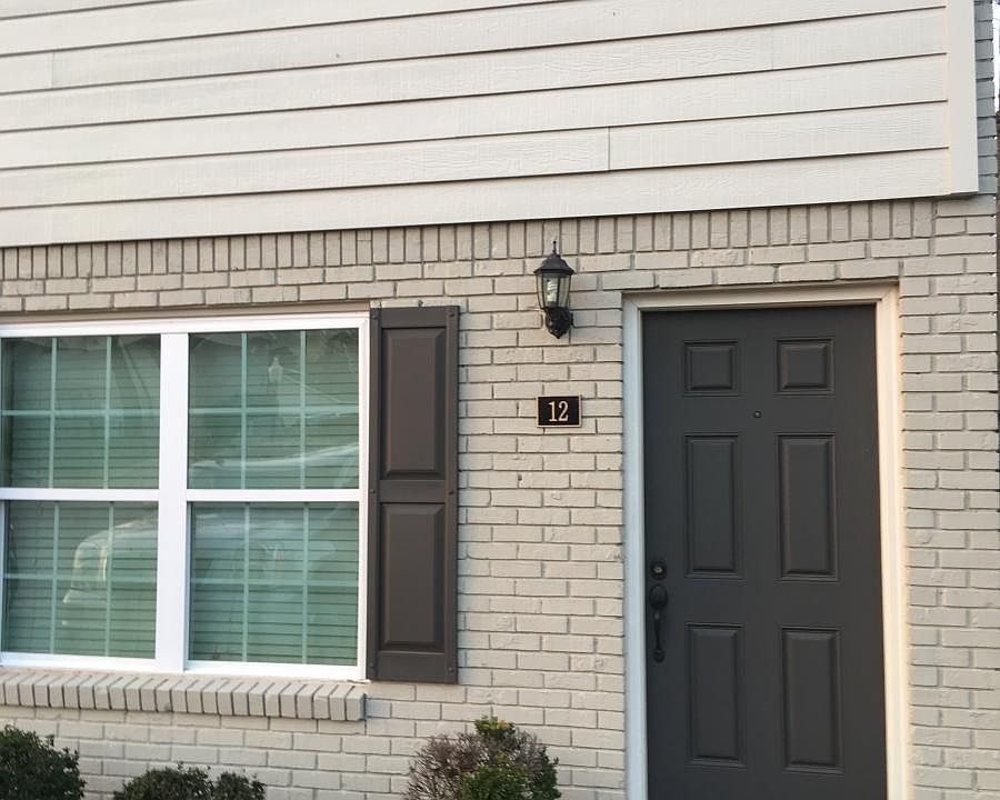 1st image of 1802 Jackson Ave W APT 12